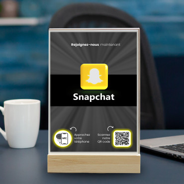 NFC-Ständer und Snapchat-QR-Code (beidseitig)