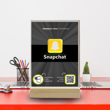 Expositor NFC y código QR de Snapchat (doble cara)