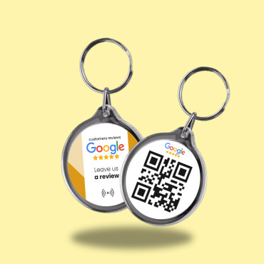 Bekontaktis ir prijungtas „Google“ NFC klientų apžvalgos raktų pakabukas