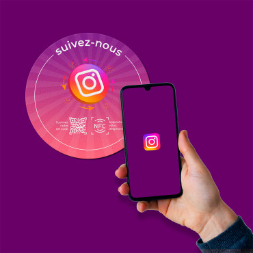 Adesivo NFC Instagram connesso per muro, bancone, POS e vetrina